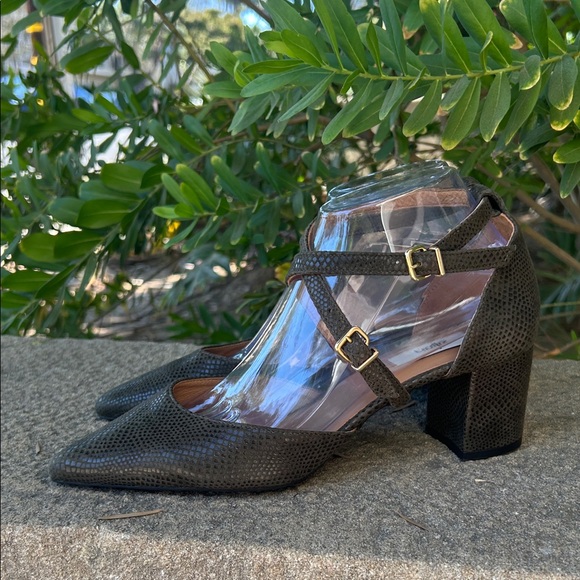 SIZE 39 / Zilian Portugal / Faux Snakeskin / Elegant Olive Green / Strappy Heels - Picture 1 of 12